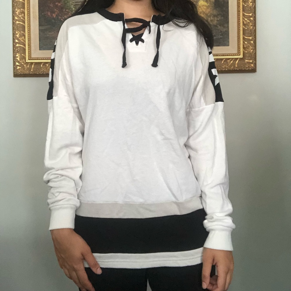 PINK Pullover - Picture 2 of 3